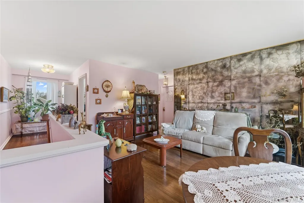 220-47 73rd Avenue Bayside NY 11364
