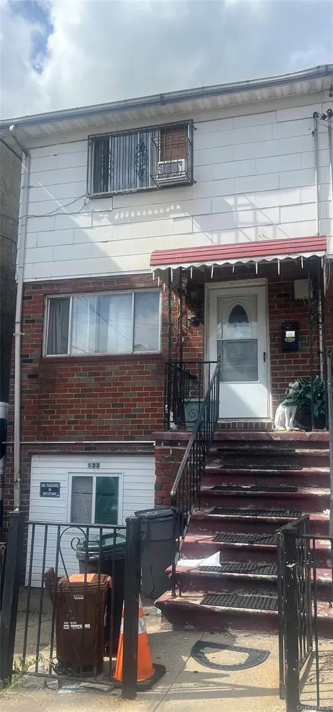 533 Underhill Avenue Bronx NY 10473