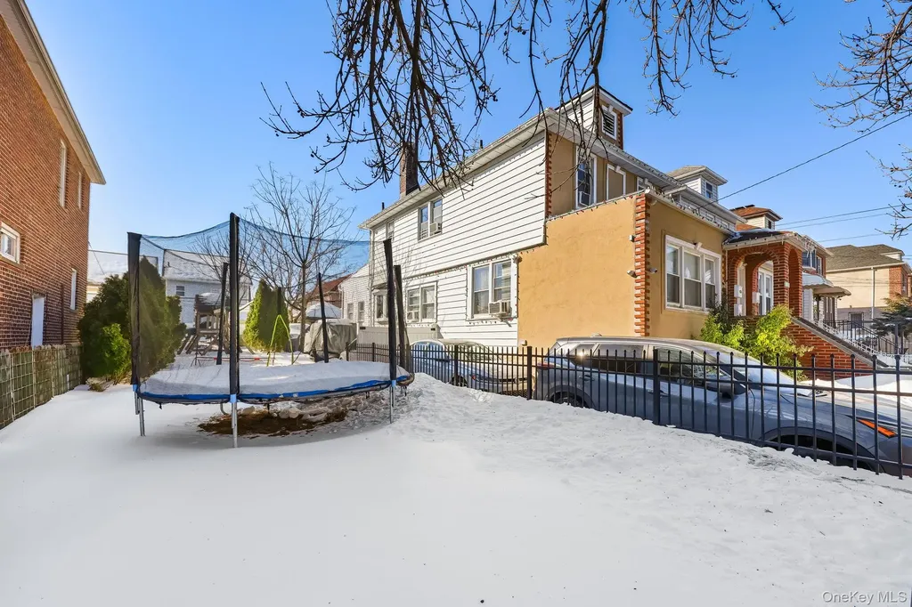 1831 Paulding Avenue Bronx NY 10462