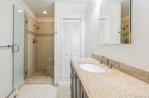 301 River West Greenwich CT 06831