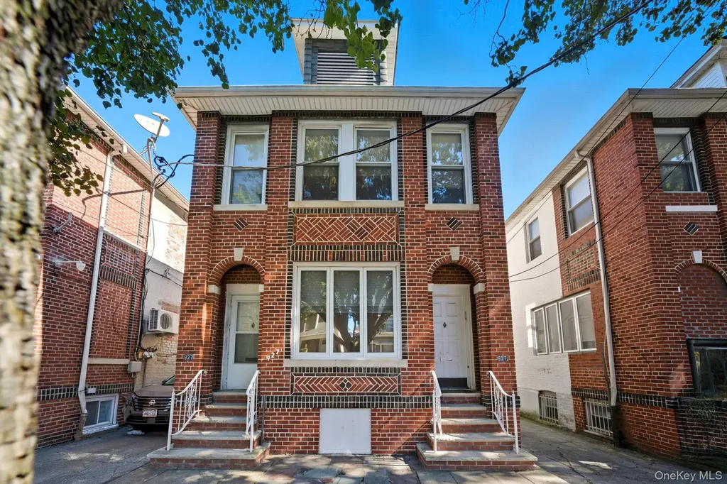 927 E 27th Street Brooklyn NY 11210