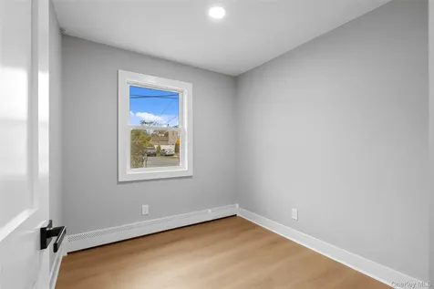 803 Meade Avenue Bellport NY 11713