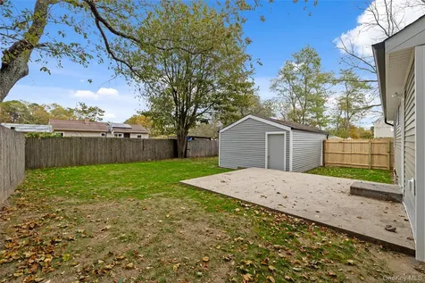 803 Meade Avenue Bellport NY 11713