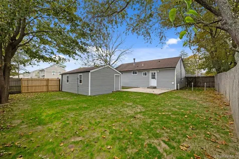 803 Meade Avenue Bellport NY 11713