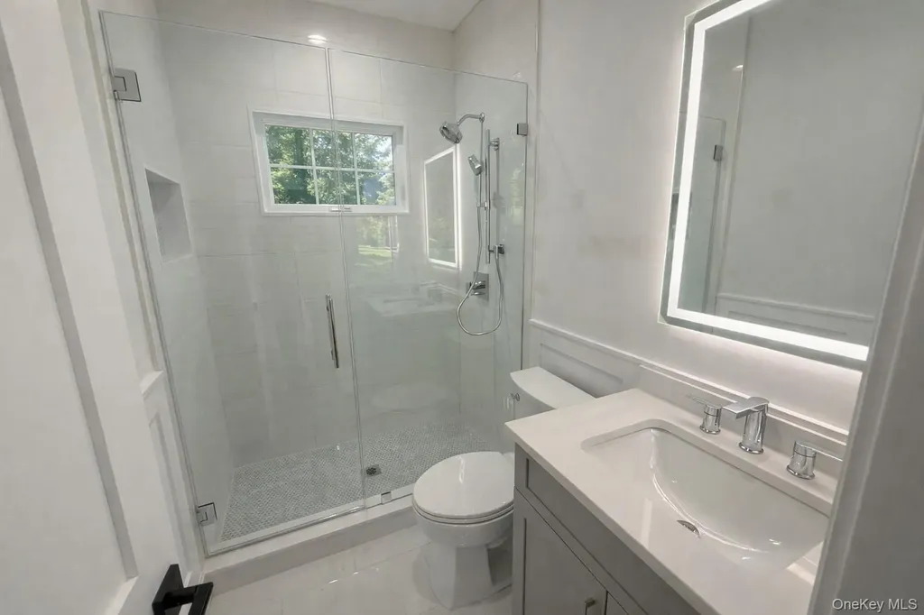 7 Greenway Circle Syosset NY 11791