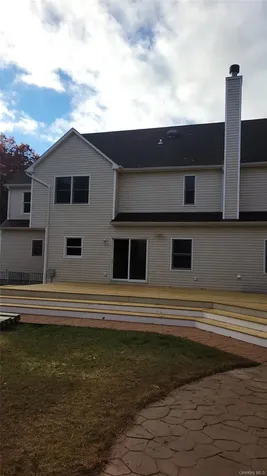 414 Railroad Avenue Manorville NY 11934