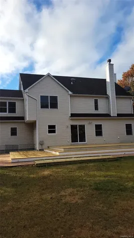 414 Railroad Avenue Manorville NY 11934