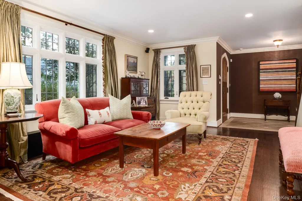24 Homesdale Road Bronxville NY 10708