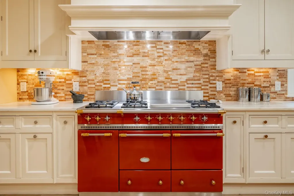 24 Homesdale Road Bronxville NY 10708