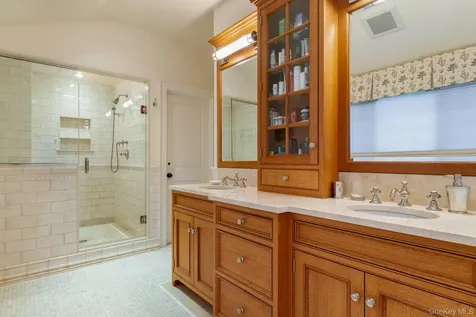 24 Homesdale Road Bronxville NY 10708