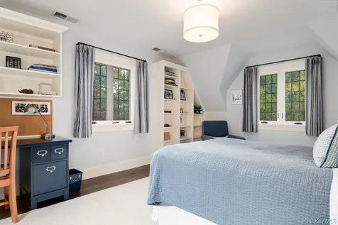 24 Homesdale Road Bronxville NY 10708