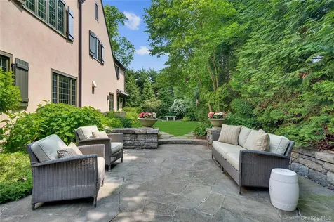 24 Homesdale Road Bronxville NY 10708