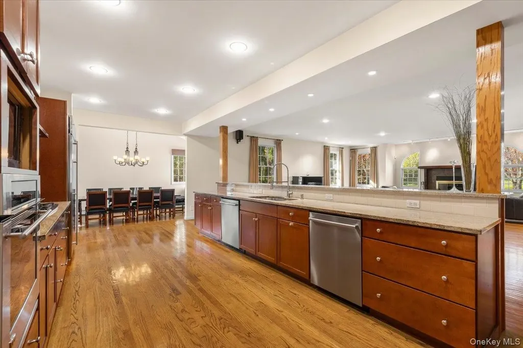 60 Haviland Lane White Plains NY 10605