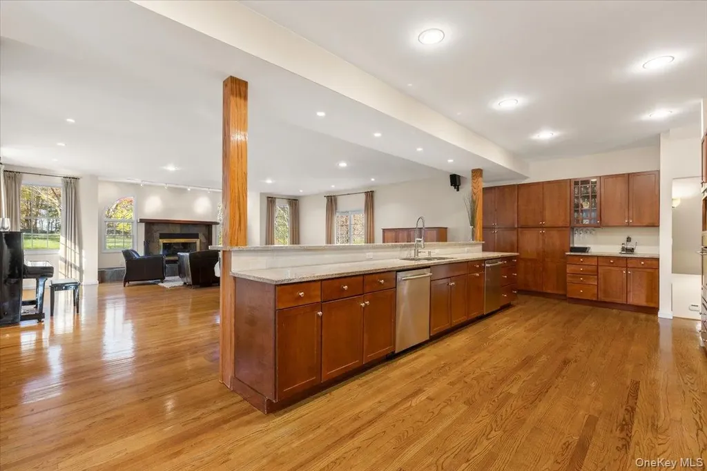60 Haviland Lane White Plains NY 10605