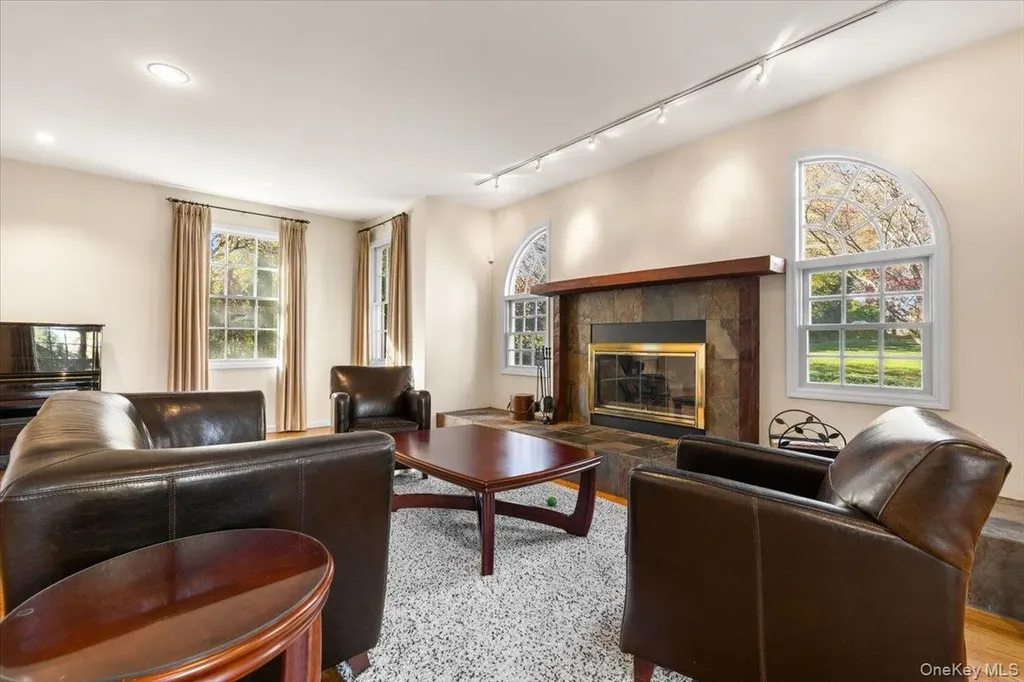 60 Haviland Lane White Plains NY 10605