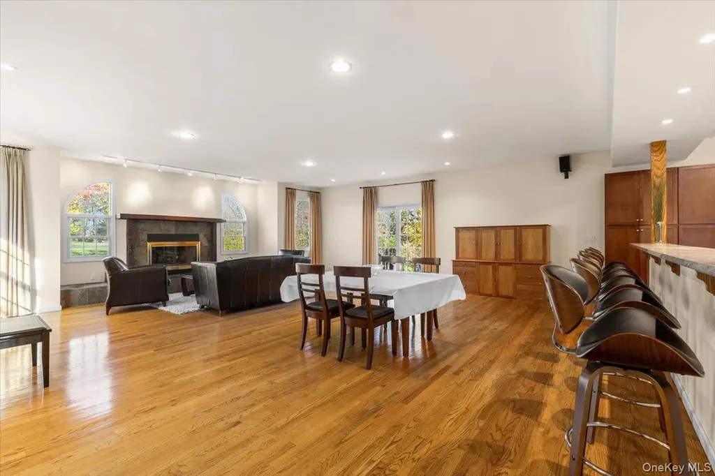 60 Haviland Lane White Plains NY 10605
