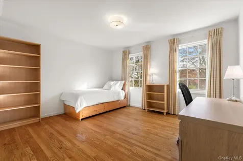 60 Haviland Lane White Plains NY 10605
