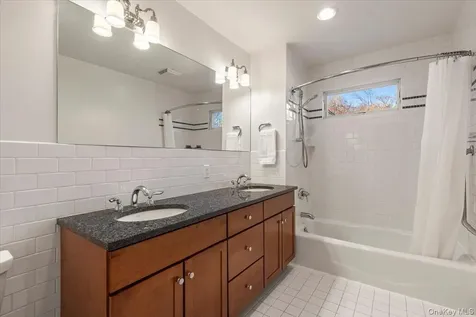 60 Haviland Lane White Plains NY 10605