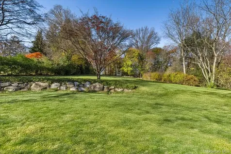 60 Haviland Lane White Plains NY 10605