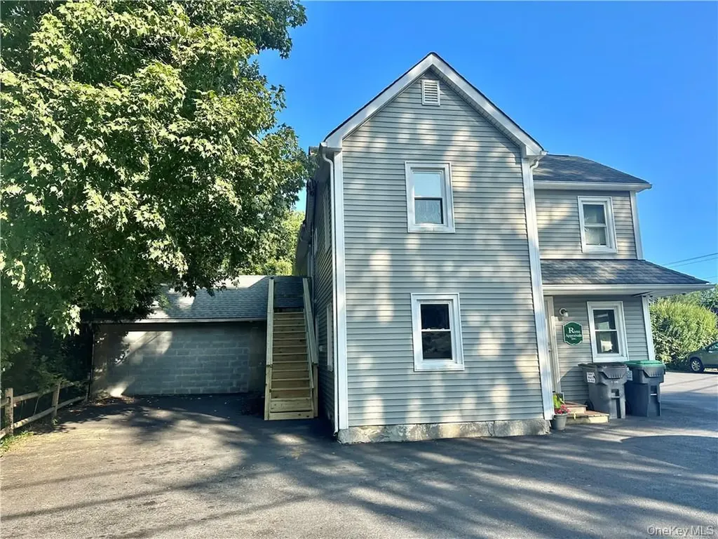 2332 State Route 300 Wallkill NY 12589