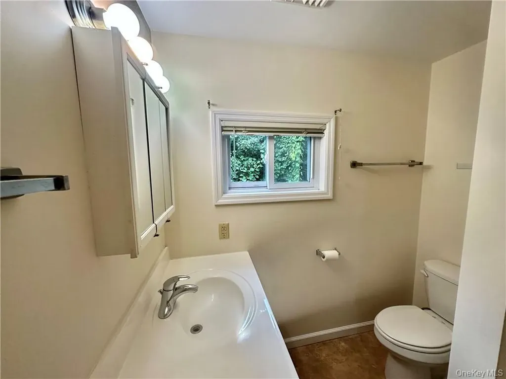 2332 State Route 300 Wallkill NY 12589