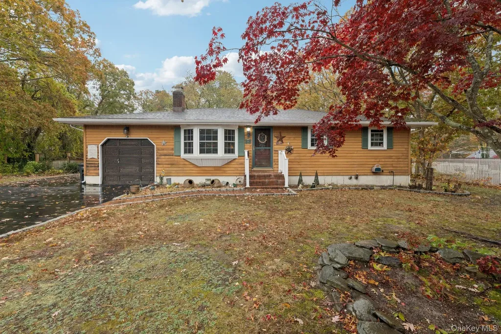 186 Jamaica Avenue Medford NY 11763