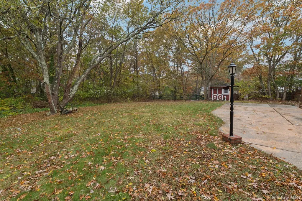 186 Jamaica Avenue Medford NY 11763