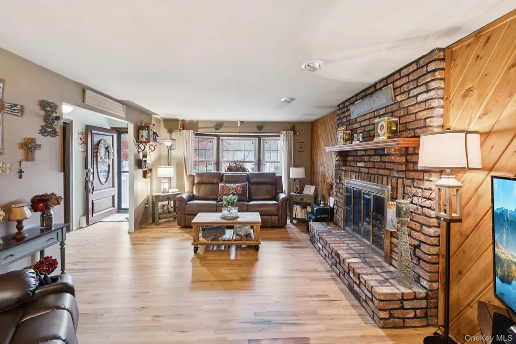 186 Jamaica Avenue Medford NY 11763