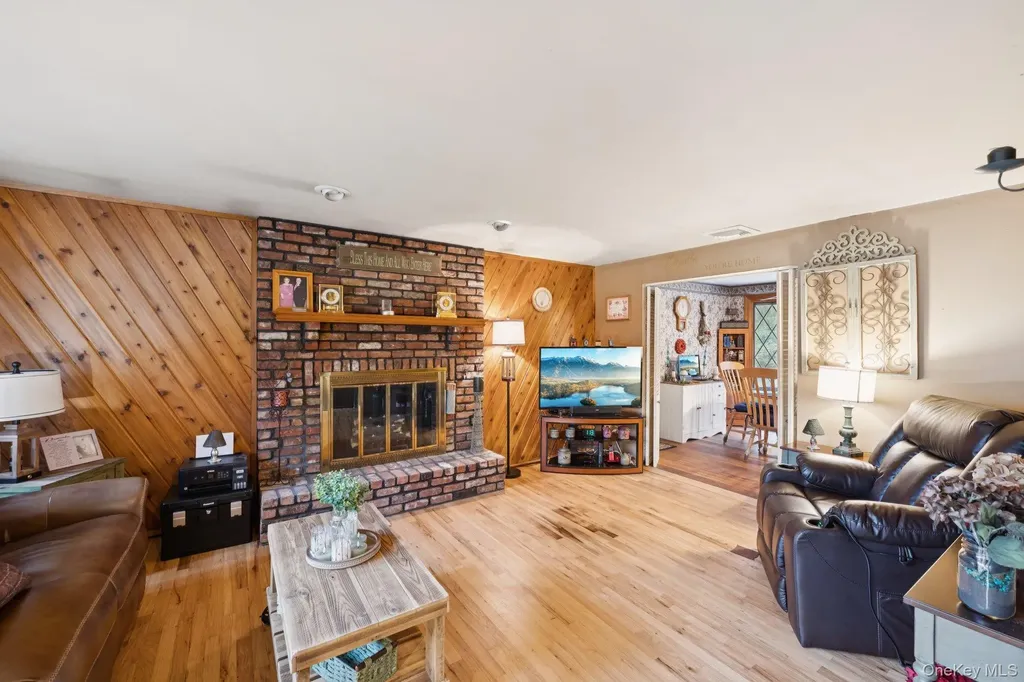 186 Jamaica Avenue Medford NY 11763
