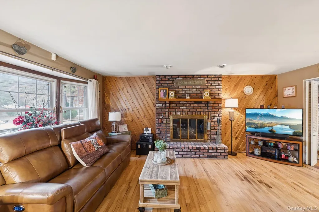 186 Jamaica Avenue Medford NY 11763