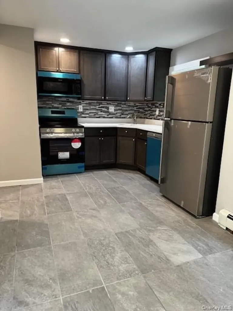 11 North Street Beacon NY 12508