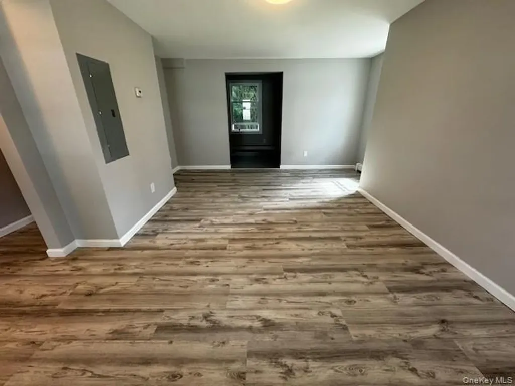 11 North Street Beacon NY 12508