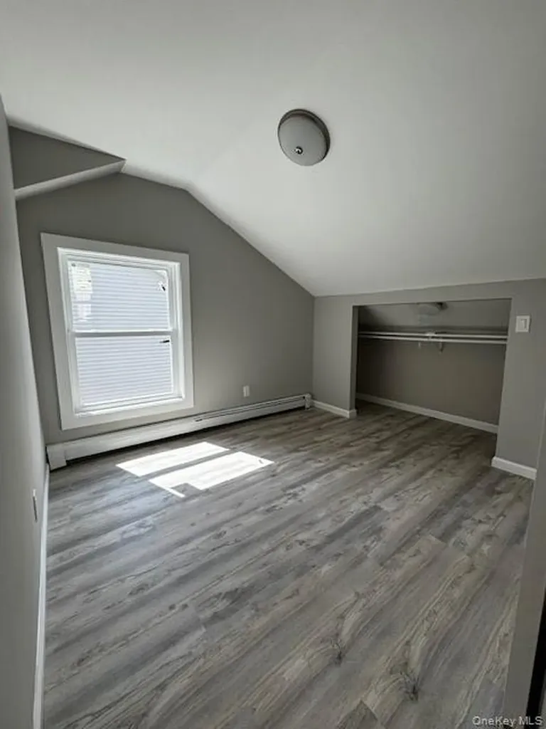 11 North Street Beacon NY 12508