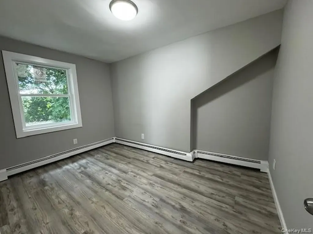 11 North Street Beacon NY 12508