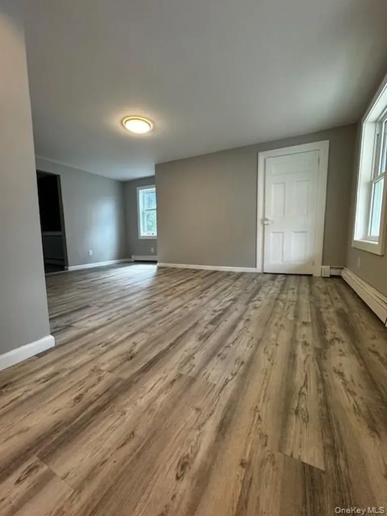 11 North Street Beacon NY 12508