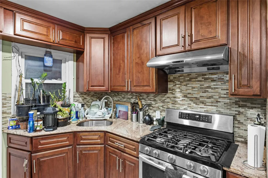 24612 86th Road Bellerose NY 11426