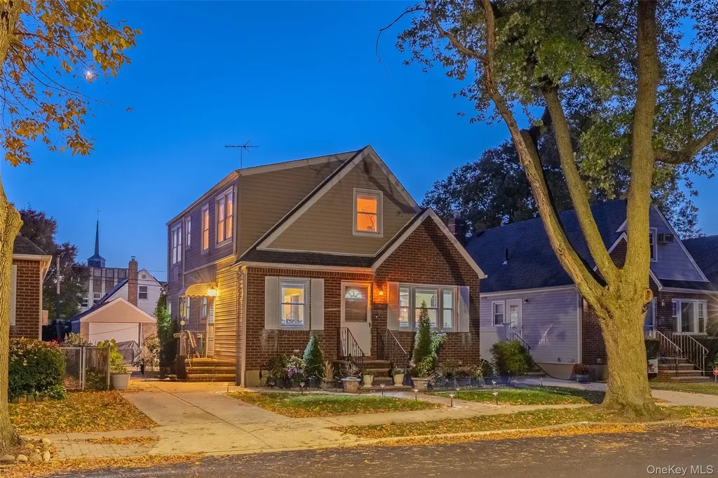 24612 86th Road Bellerose NY 11426