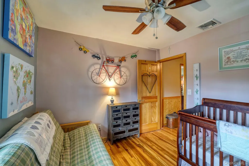 19 The Drive Westtown NY 10998
