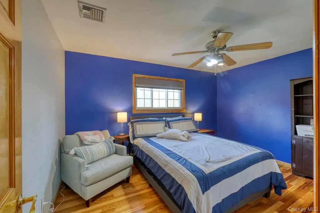 19 The Drive Westtown NY 10998