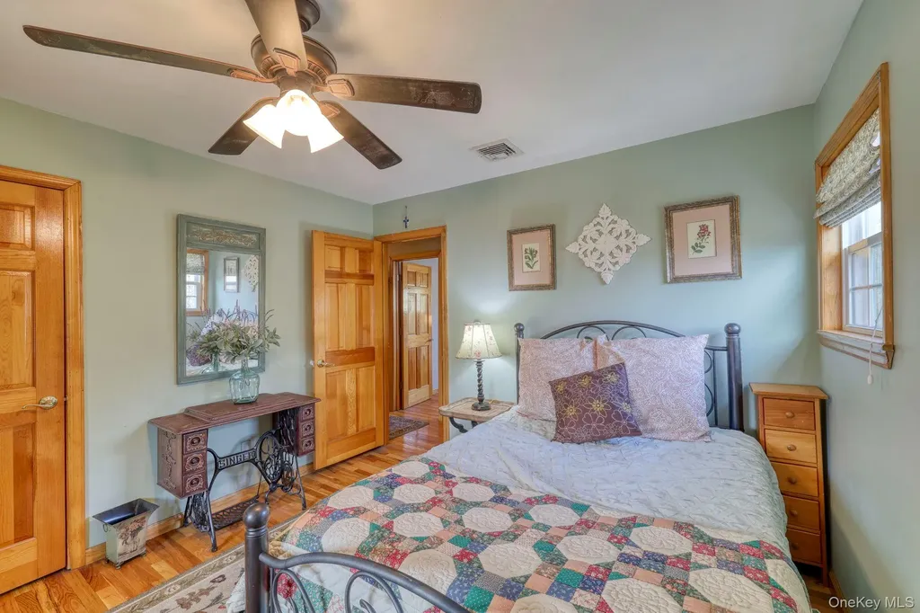 19 The Drive Westtown NY 10998