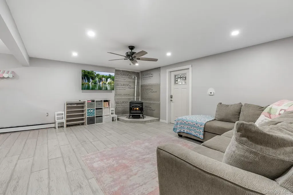 8 Robert Road Poughkeepsie NY 12603