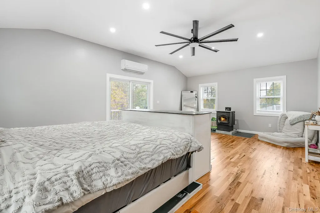 8 Robert Road Poughkeepsie NY 12603