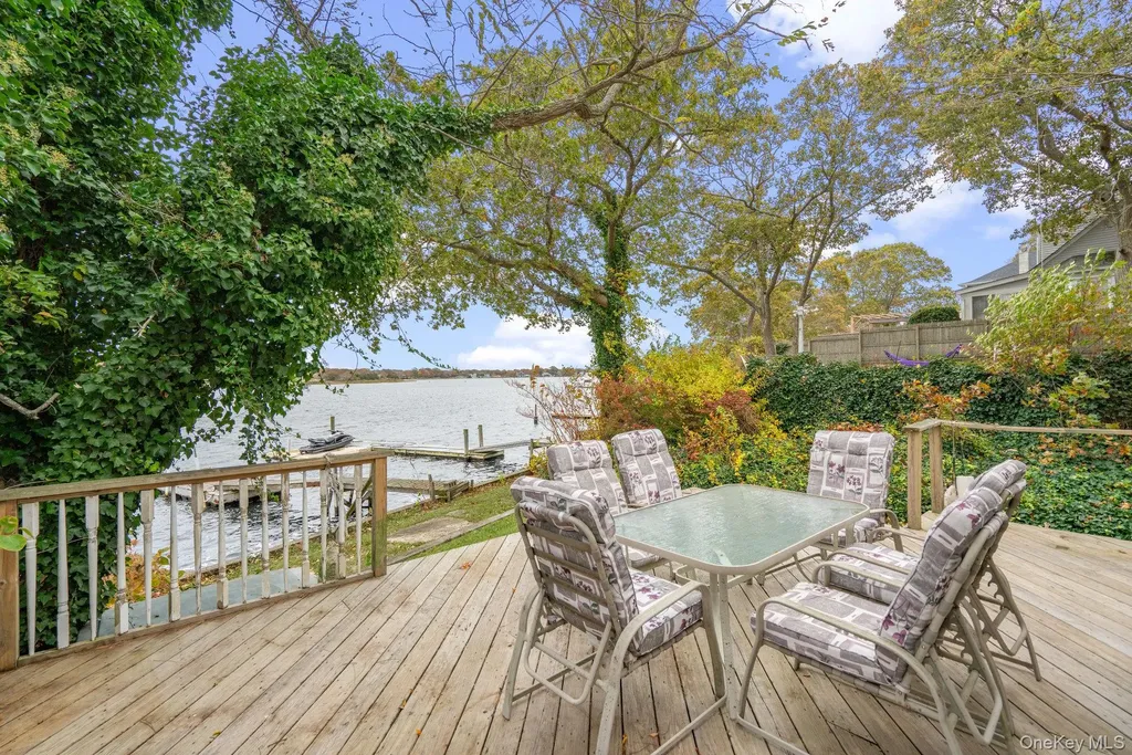 113 Overlook Drive Mastic NY 11950
