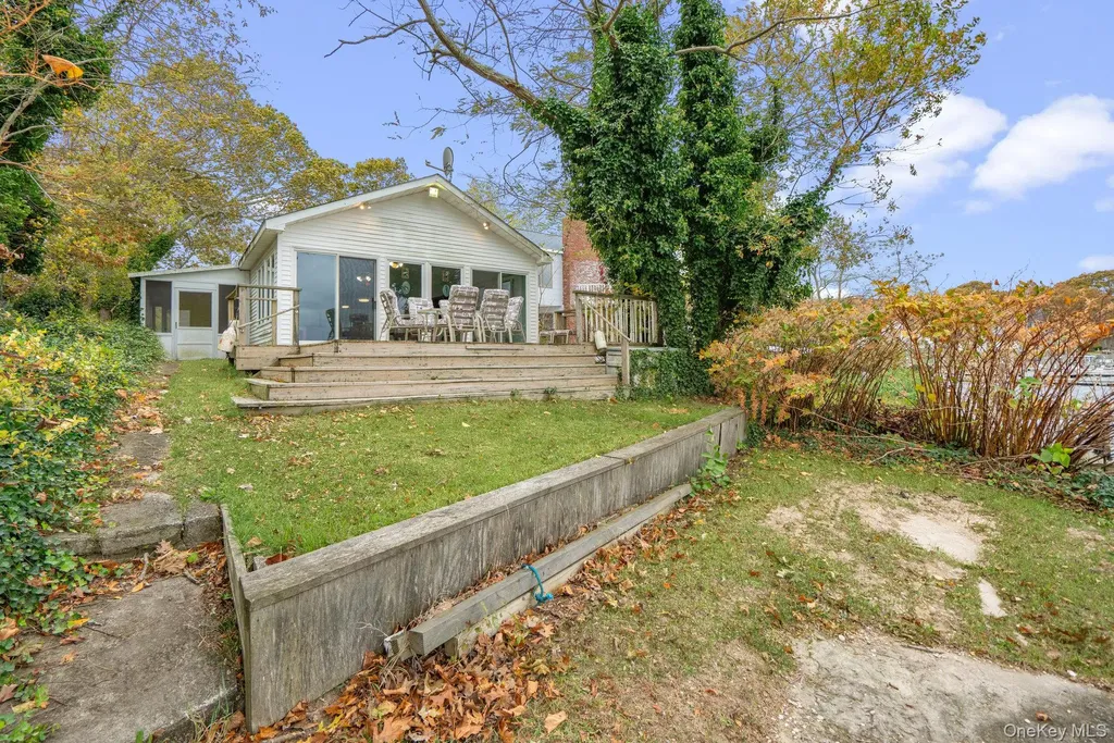 113 Overlook Drive Mastic NY 11950
