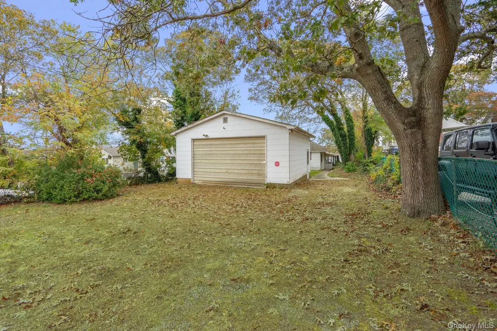 113 Overlook Drive Mastic NY 11950