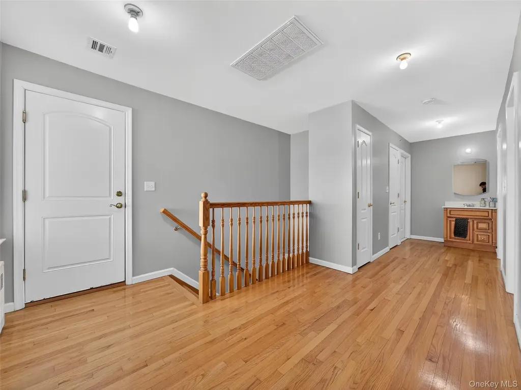 1310 Parkview Drive Spring Valley NY 10977