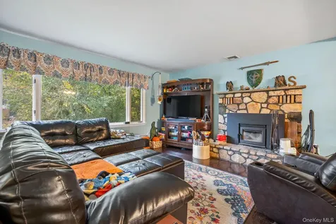 1 Apple Lane Wallkill NY 12589