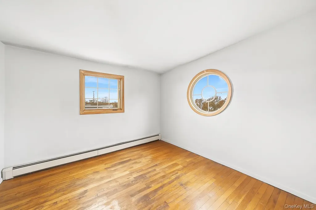 107 1st Place Bellmore NY 11710