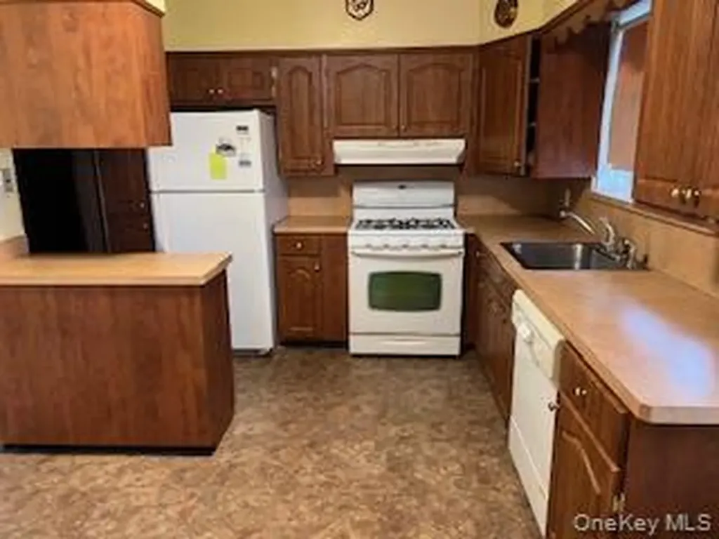 4824 Beverley Road Brooklyn NY 11203