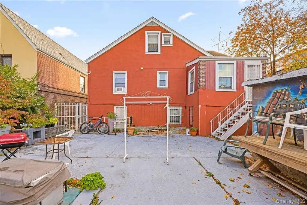 945 E 222nd Street Bronx NY 10469